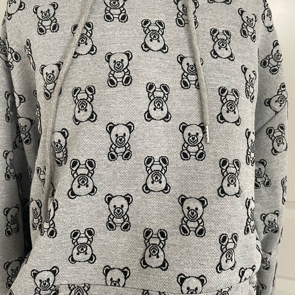 Grey bear embossed jogger set. Never used - Picture 7 of 9